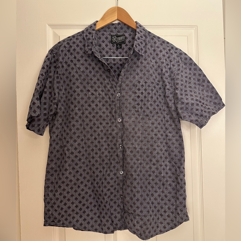 Retrofit Gray Patterned Shirt